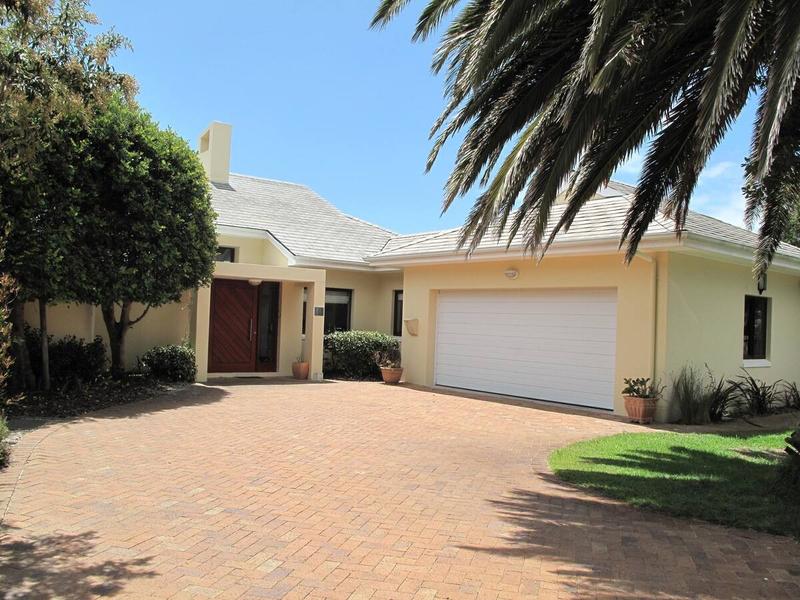 To Let 3 Bedroom Property for Rent in Lake Michelle Western Cape